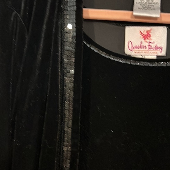 Quacker FACTORY XL SEQUINS EMBELLISHED VELVET 2 PIECE SHELL WITH JACKET. - Picture 2 of 10